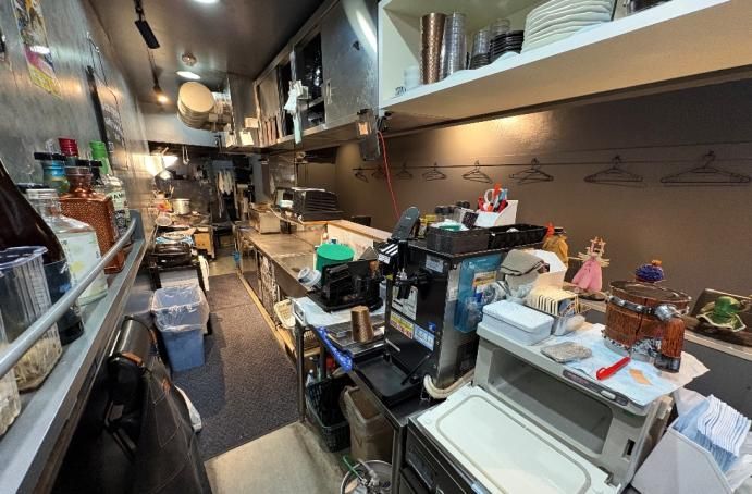 【江古田 居抜き物件】駅徒歩1分／南口すぐ・角地1階路面10.89坪／居酒屋居抜き・学生需要も狙える商業エリア店舗（練馬区・飲食店開業向け）